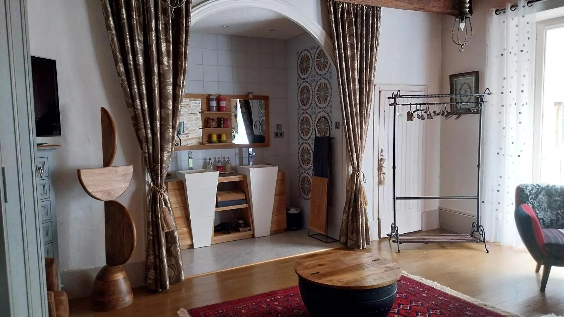 D'Ici Et D'Ailleurs Bed & Breakfast Cordes-sur-Ciel