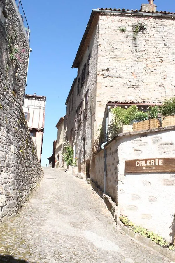 ***  D'Ici Et D'Ailleurs Bed & Breakfast Cordes-sur-Ciel France