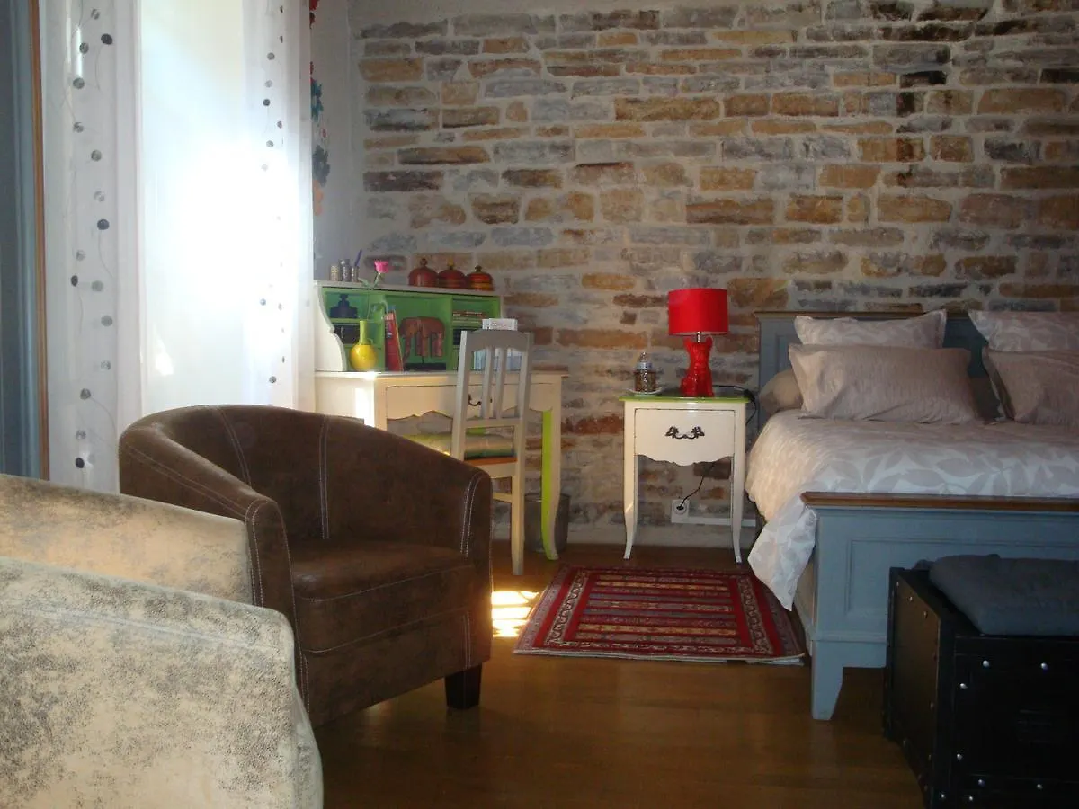 Bed and Breakfast D'Ici Et D'Ailleurs Cordes-sur-Ciel 3*,